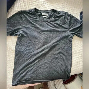 Men’s standard cloth shirt sleeve shirt size medium